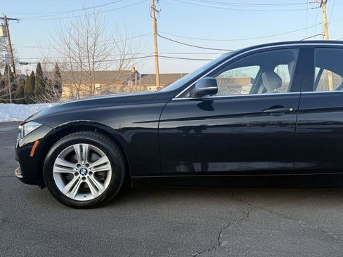 Used 2017 BMW 330i xDrive Sedan image 5