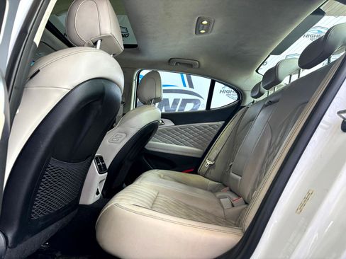 Used 2019 Genesis G70 2.0T Advanced w/ Dynamic Package image 16