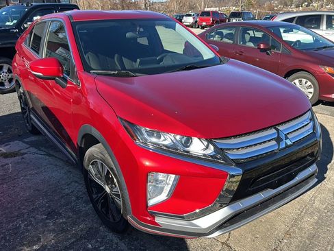Used 2018 Mitsubishi Eclipse Cross SE image 3