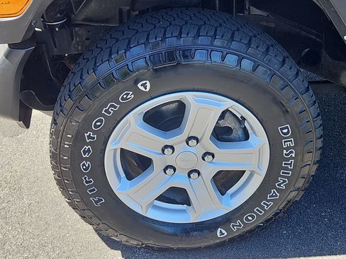 Used 2021 Jeep Wrangler Unlimited Sport AWD/4WD image 4
