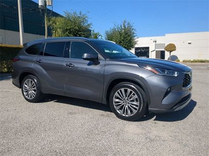Certified 2022 Toyota Highlander Platinum