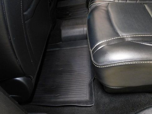 Used 2019 Ford Explorer Platinum image 78