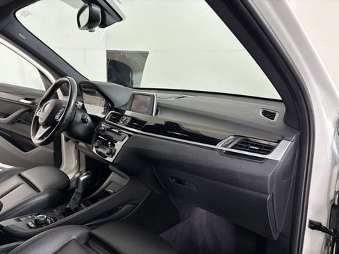 Used 2018 BMW X1 xDrive28i image 22
