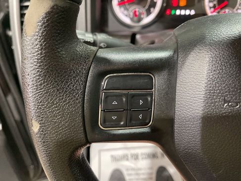 Used 2017 RAM 1500 Express AWD/4WD image 15
