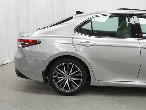 Used 2023 Toyota Camry XLE w/ Cold Weather Package image 9