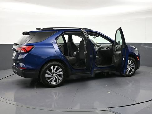 Used 2023 Chevrolet Equinox LT AWD/4WD image 32
