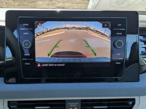 New 2026 Volkswagen Jetta SE FWD image 22