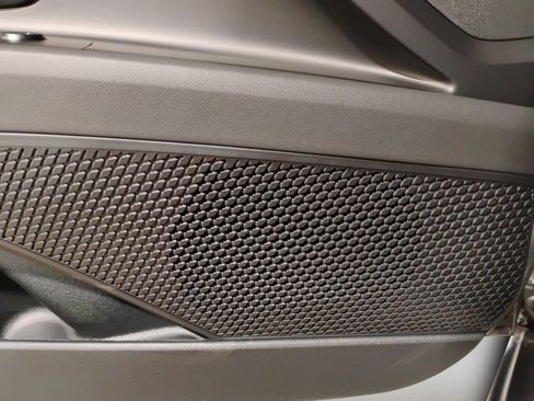 Used 2025 Hyundai Elantra Sport image 35