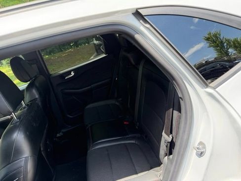 Used 2025 Ford Escape ST-Line w/ Tech Pack #1 AWD/4WD image 13
