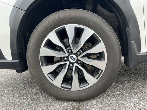 Used 2024 Subaru Outback Limited image 12