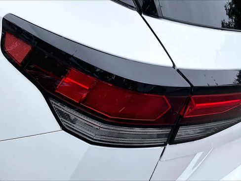 New 2026 Volkswagen Tiguan SE R-Line FWD image 14