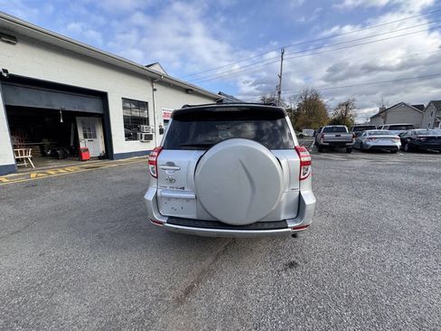 Used 2009 Toyota RAV4 Sport image 9