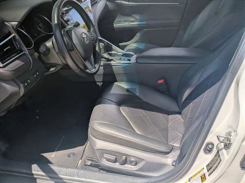 Used 2018 Toyota Camry XLE w/ Audio Package image 14