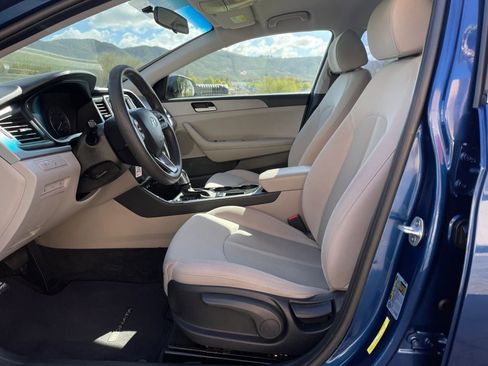 Used 2019 Hyundai Sonata SE w/ Cargo Package FWD image 14