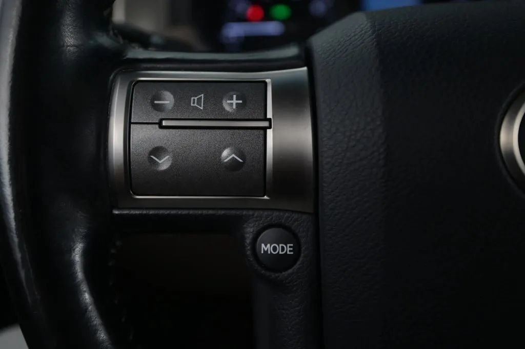 Used 2018 Lexus GX 460 Premium w/ Premium Package AWD/4WD image 22