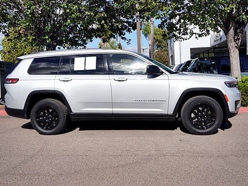 Certified 2023 Jeep Grand Cherokee L Laredo RWD image 7