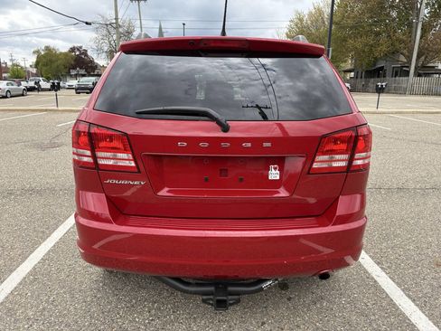 Used 2018 Dodge Journey SE FWD image 42