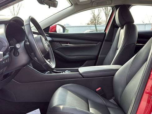 Certified 2025 MAZDA MAZDA3 s FWD image 12