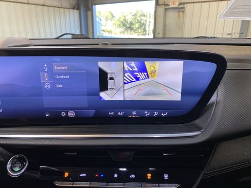 Used 2025 Buick Envision Preferred image 40