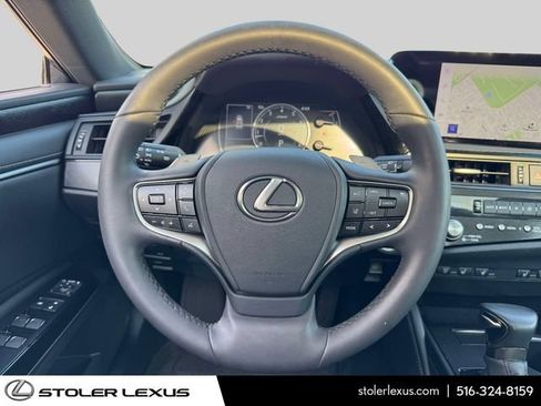 Used 2024 Lexus ES 350 w/ Premium Package FWD image 19