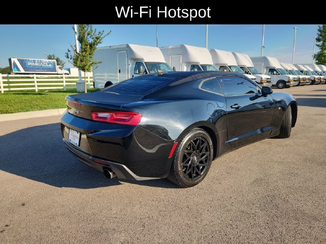Used 2018 Chevrolet Camaro LT RWD image 9