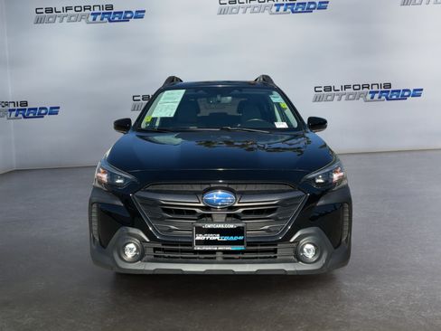 Used 2023 Subaru Outback Premium AWD/4WD image 2