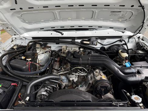 Used 1995 Ford F250 XLT image 23