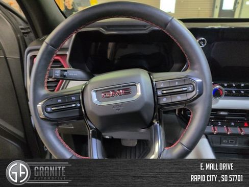 Used 2024 GMC Canyon AT4X AWD/4WD image 15
