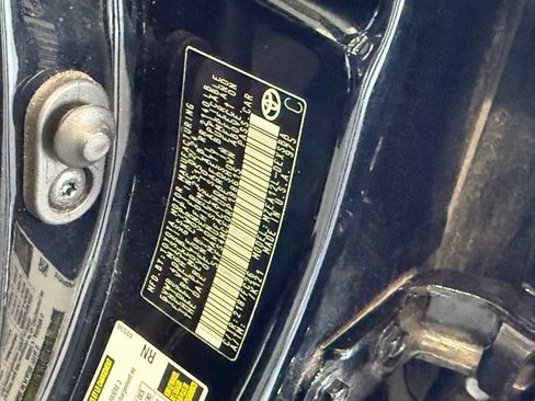 Used 2024 Toyota Corolla SE image 36