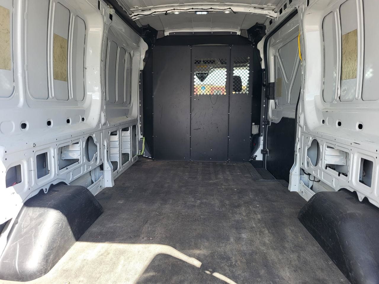 Used 2016 Ford Transit 150 148 Medium Roof RWD image 32