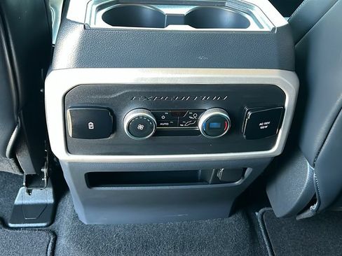 Certified 2024 Ford Expedition XLT RWD image 9