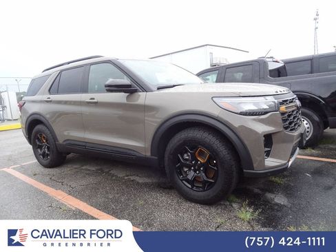 Used 2026 Ford Explorer Tremor AWD/4WD image 2