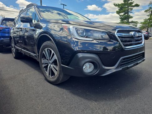 Used 2019 Subaru Outback 2.5i Limited AWD/4WD image 2