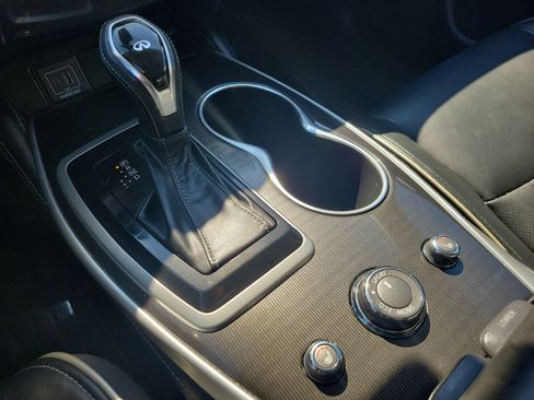 Used 2019 INFINITI QX60 Luxe w/ Essential Package image 23