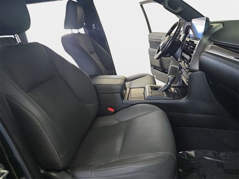 Certified 2023 Lexus GX 460 Premium w/ Premium Package image 10