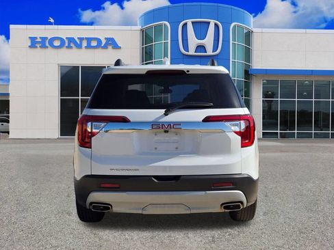 Used 2023 GMC Acadia SLT FWD image 3