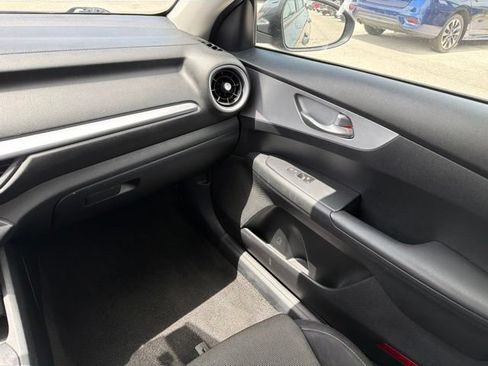 Used 2024 Kia Forte LXS FWD image 18