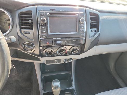 Used 2013 Toyota Tacoma 4x4 Access Cab w/ Convenience Pkg image 12