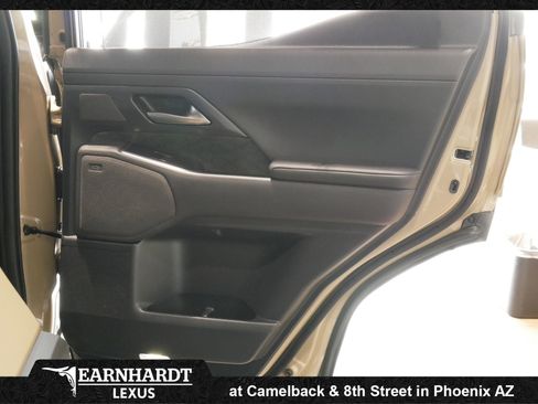 Used 2024 Lexus GX 550 AWD/4WD image 18