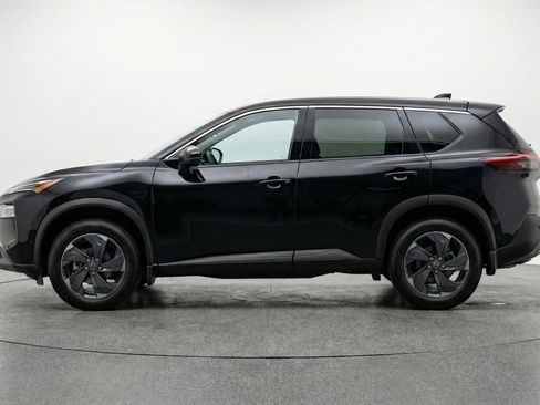 Used 2025 Nissan Rogue SV AWD/4WD image 5