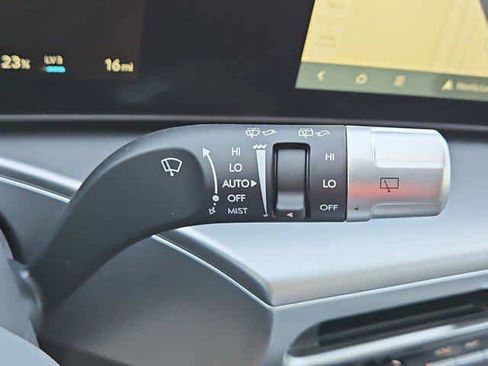 New 2026 Hyundai Ioniq 9 SE image 25