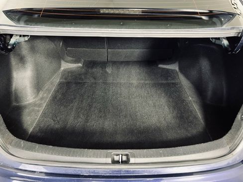 Used 2020 Toyota Corolla LE image 13