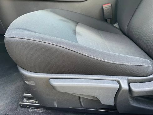 Used 2024 Nissan Sentra SV FWD image 11