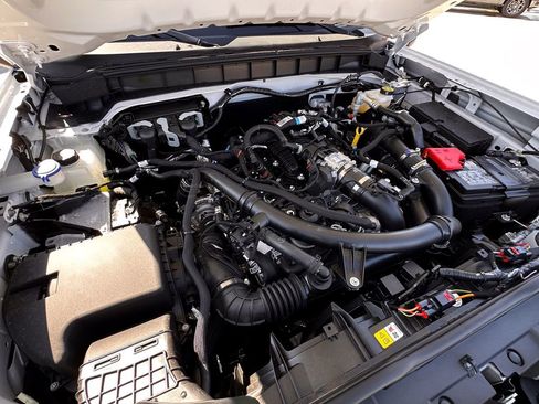 New 2025 Ford Bronco Badlands image 71