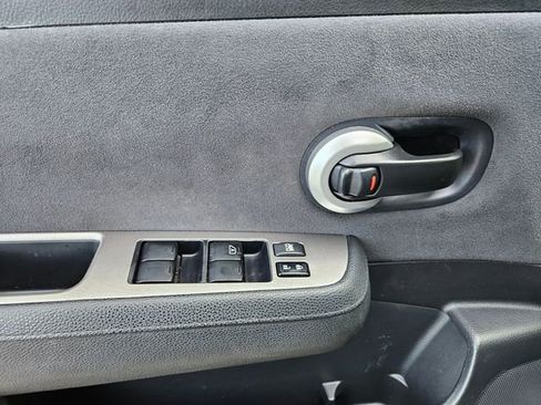 Used 2009 Nissan Versa 1.8 S w/ PWR Pkg image 15