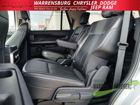 Used 2024 Ford Expedition XLT image 14