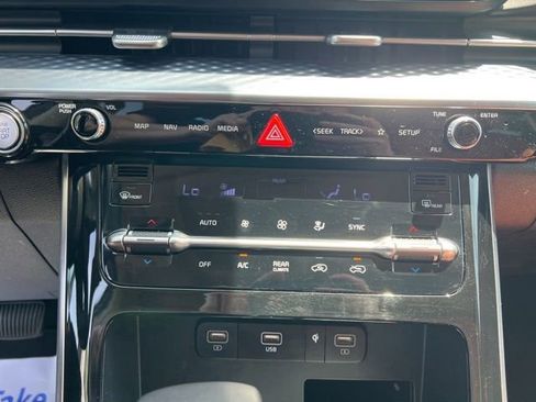 Used 2024 Kia Carnival SX Prestige FWD image 22