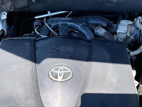 Used 2019 Toyota Highlander SE AWD/4WD image 32