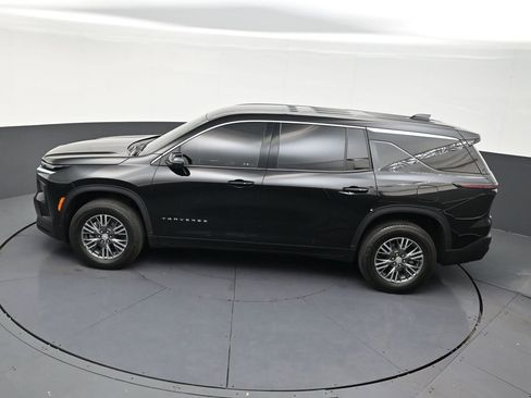 Used 2024 Chevrolet Traverse LS image 14