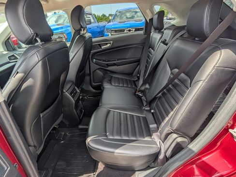 Used 2019 Ford Edge SEL w/ Equipment Group 201A AWD/4WD image 15